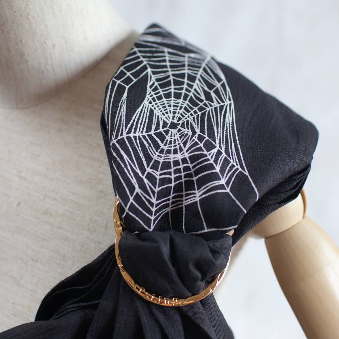アバント・スパイダーブラックの着用イメージ